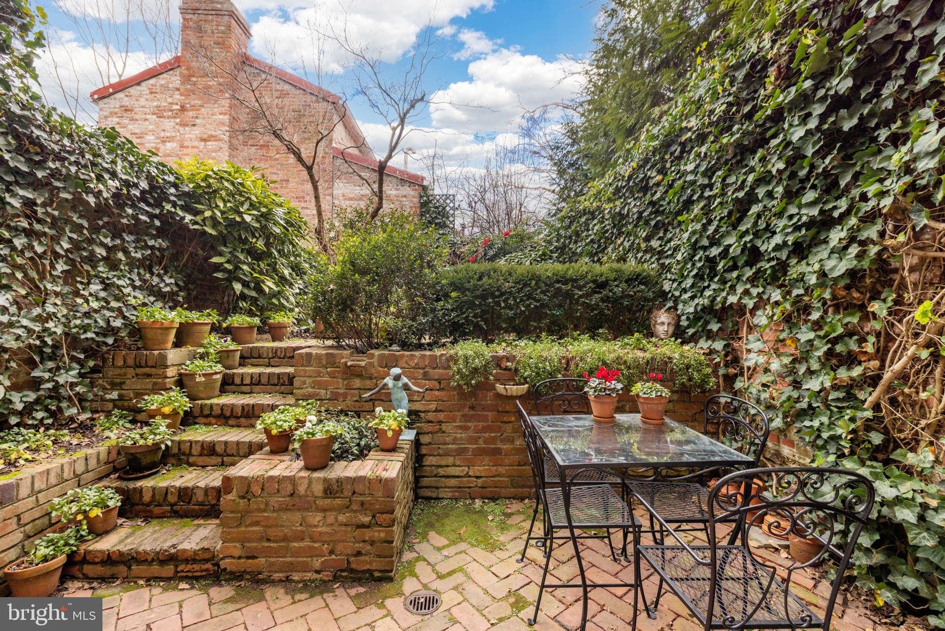 2802 N N STREET NW, WASHINGTON, DC 20007 — photo 11