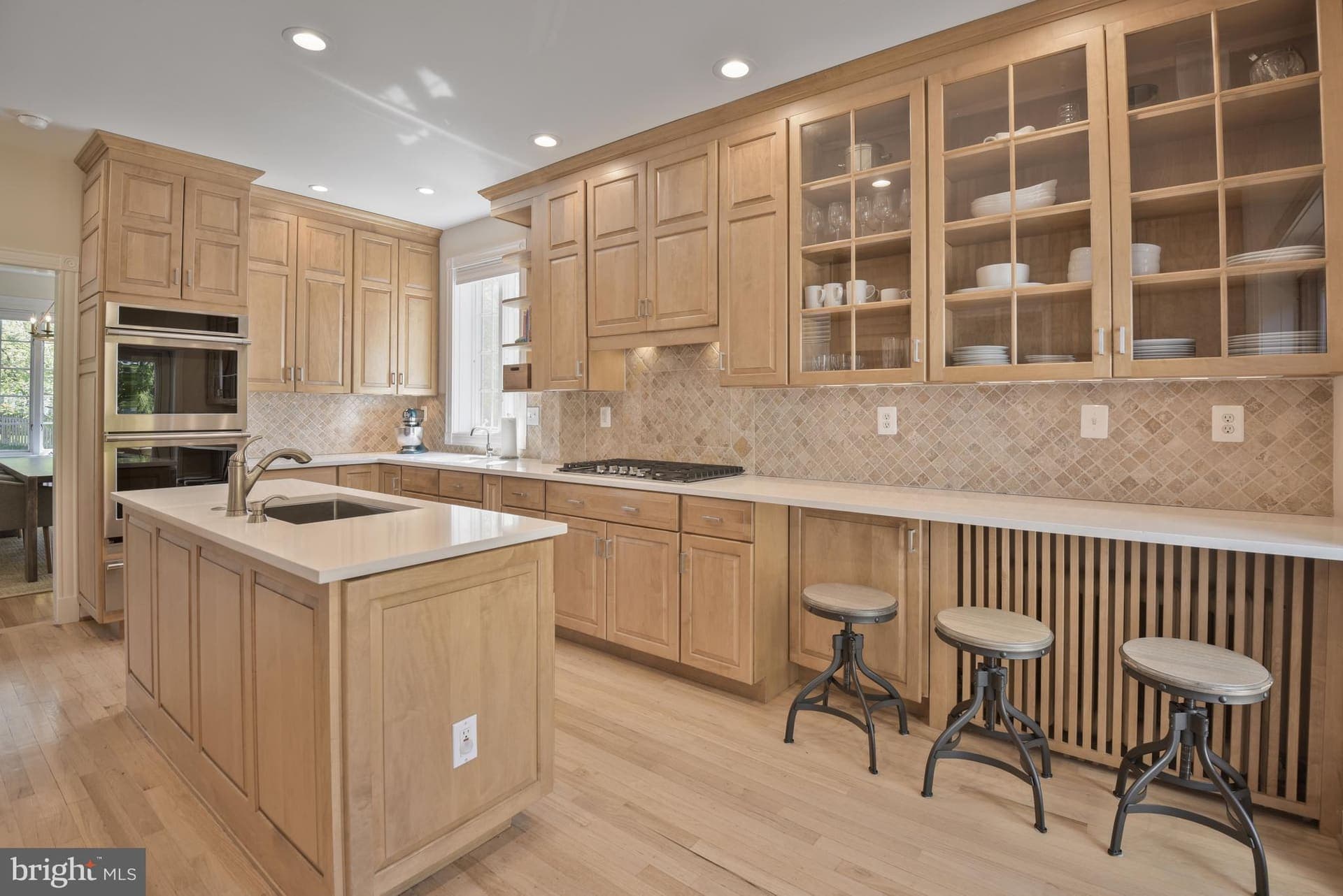 3919 OLIVER STREET, CHEVY CHASE, MD 20815 — photo 9