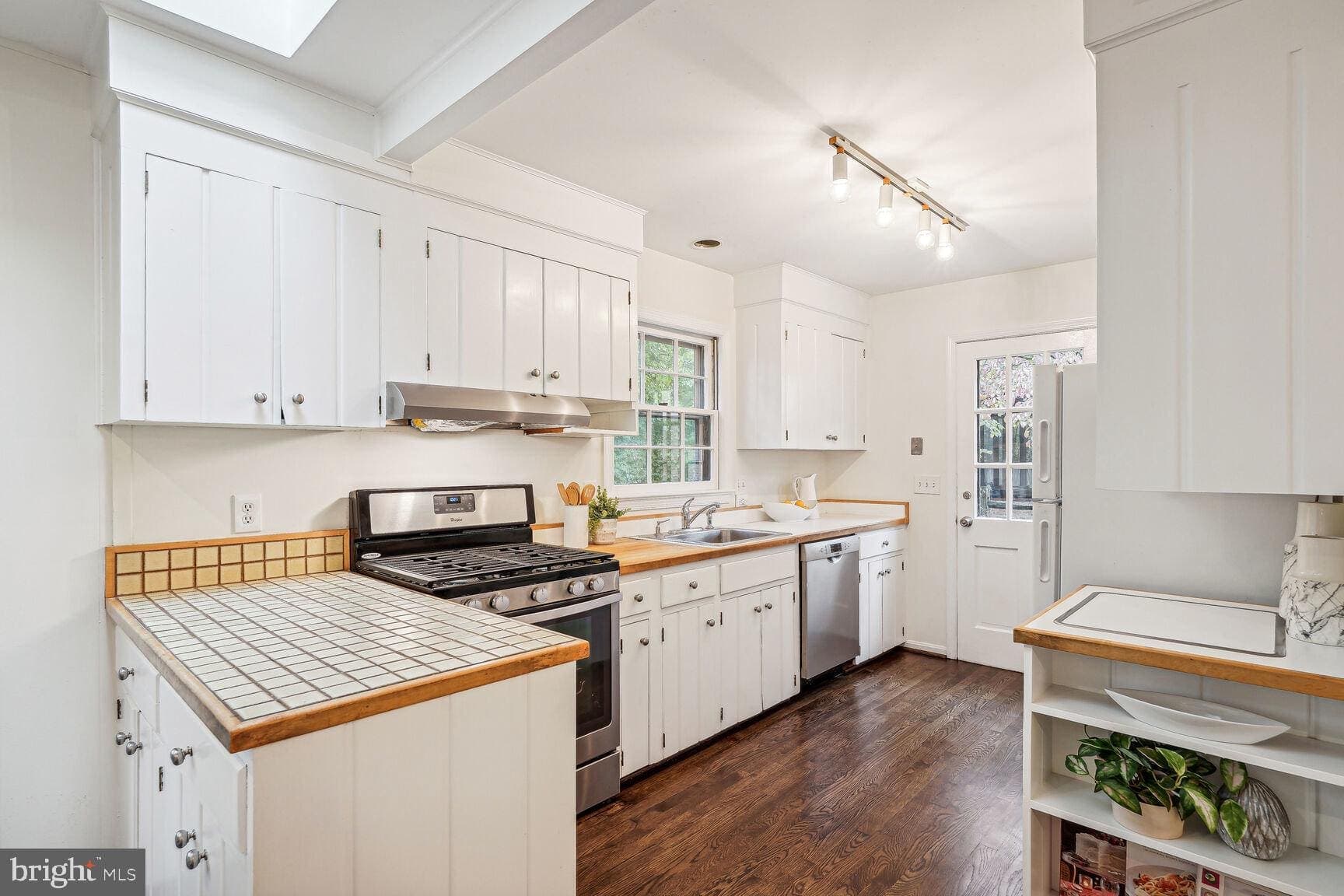 11904 HENRY FLEET, POTOMAC, MD 20854 — photo 6